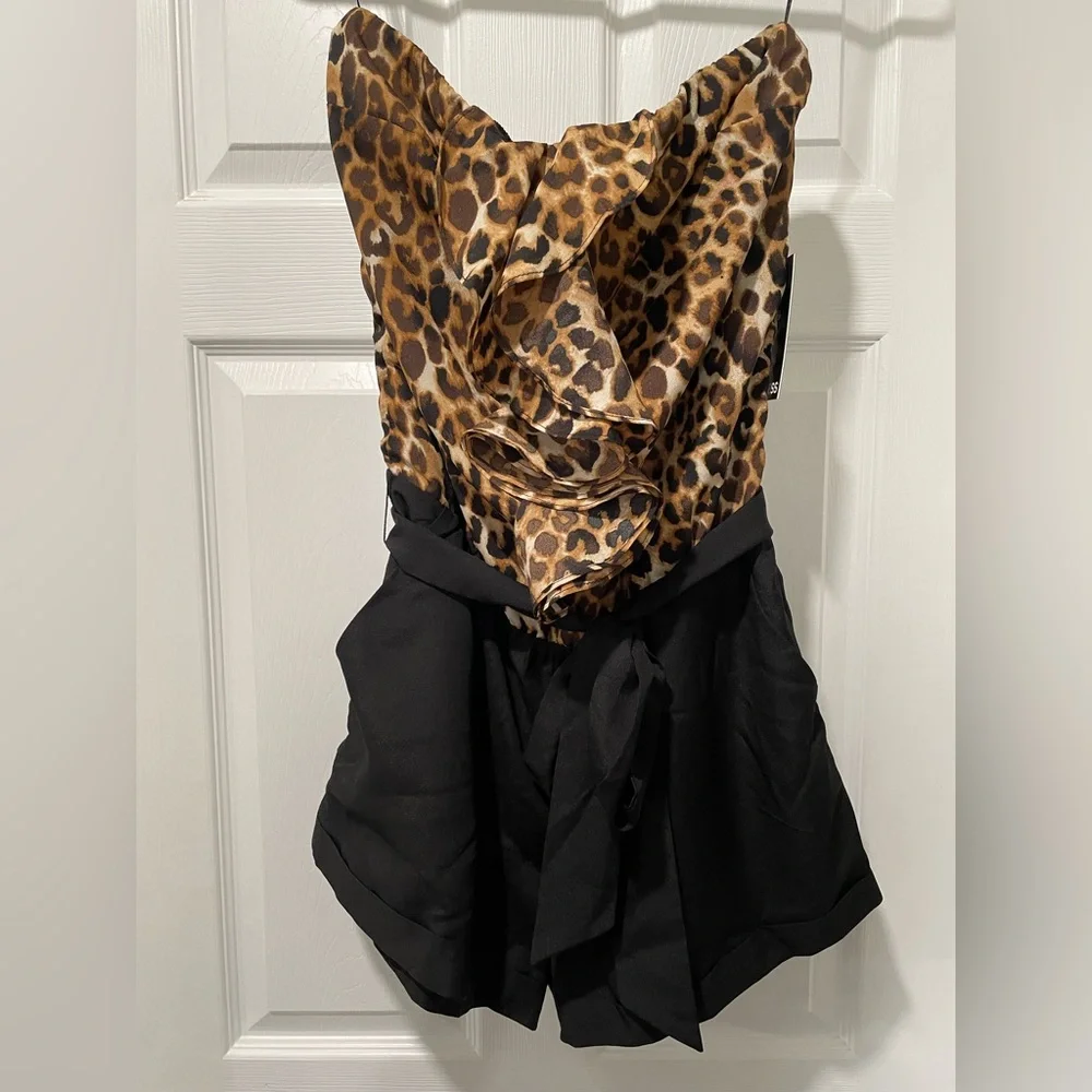 NWT Express Romper, Size Small, Leopard Print and Black, Leopard Print Romper - Picture 3 of 6